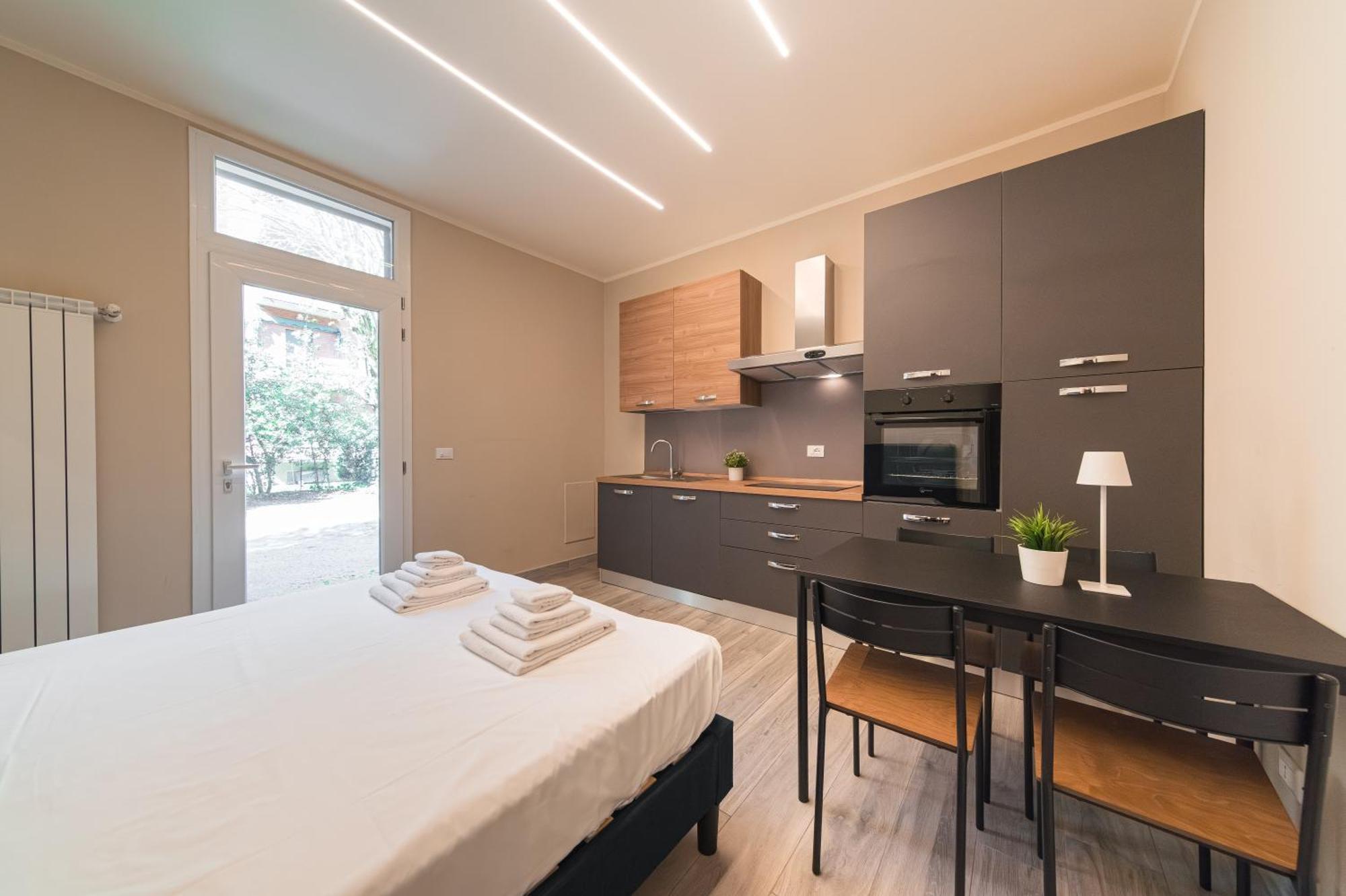 Dall'Arca Suites Bologna Station - Center - Fiera מראה חיצוני תמונה