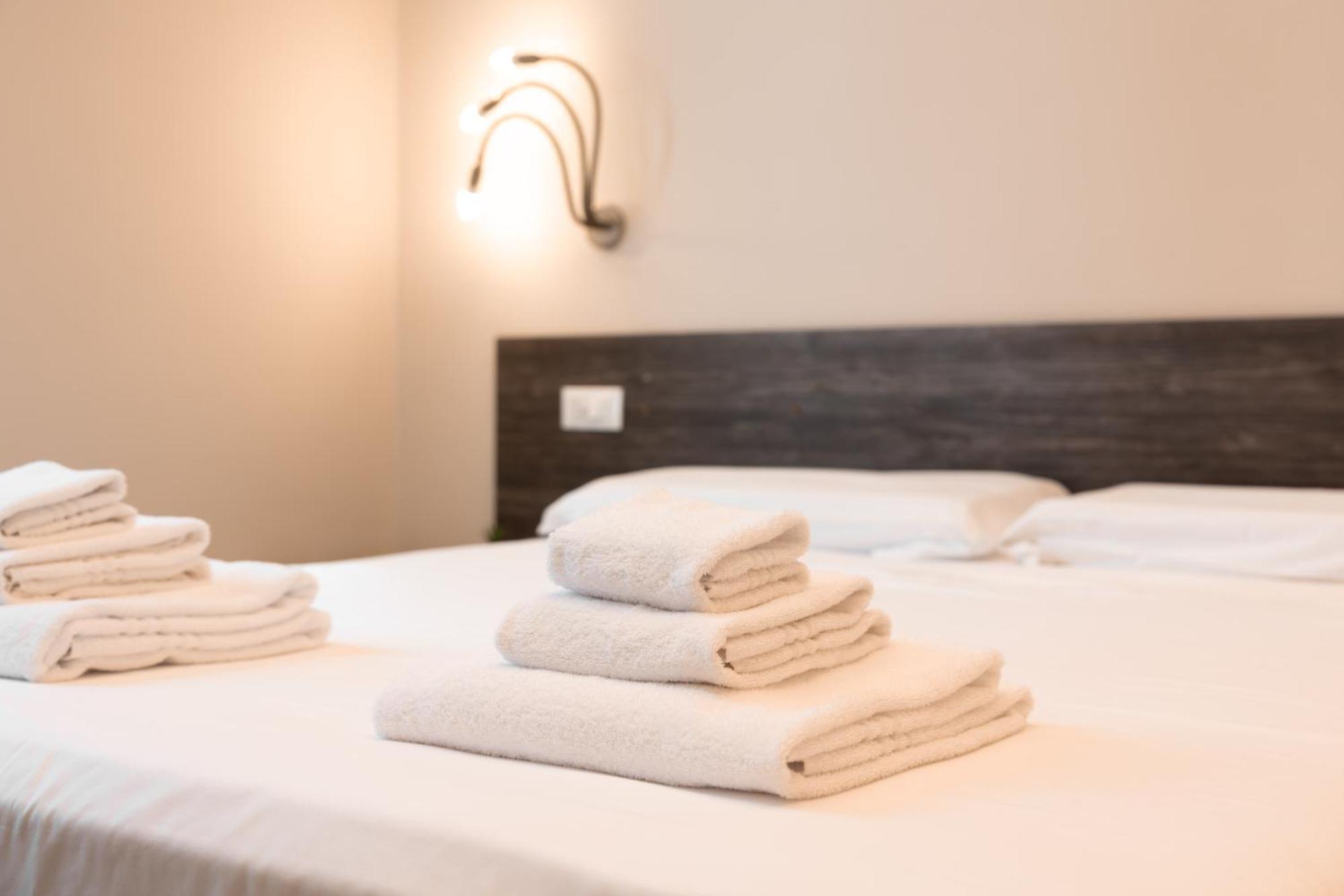 Dall'Arca Suites Bologna Station - Center - Fiera מראה חיצוני תמונה