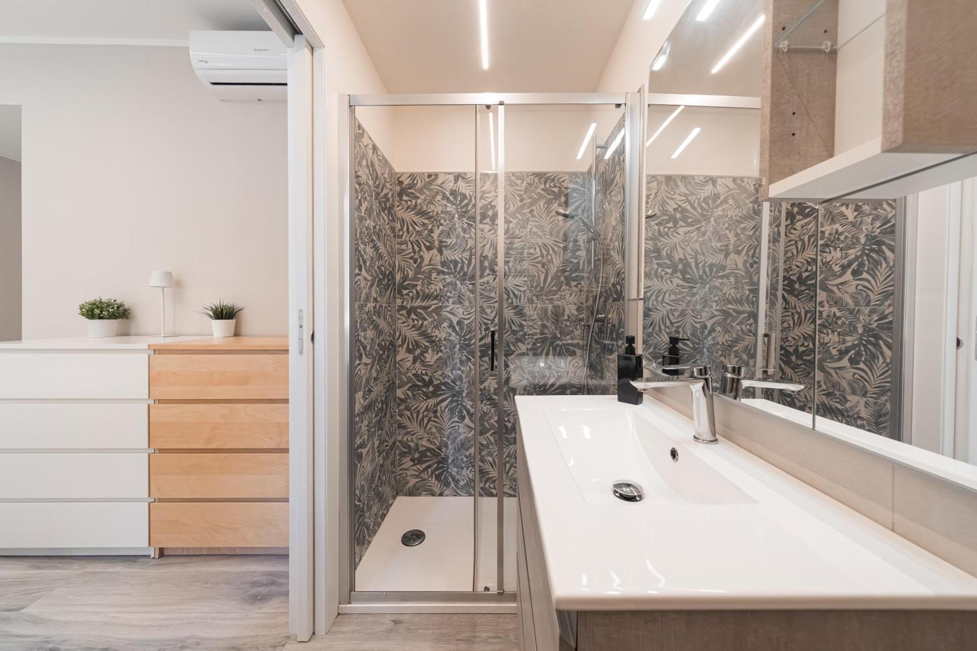 Dall'Arca Suites Bologna Station - Center - Fiera מראה חיצוני תמונה